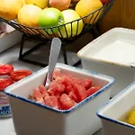 南希中心火车站及议会宜必思酒店 酒店