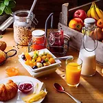 酒店 南希中心火车站及议会宜必思酒店 南锡