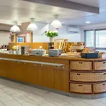 南希中心火车站及议会宜必思酒店 酒店