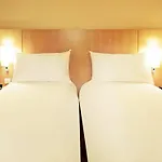 酒店 南希中心火车站及议会宜必思酒店 南锡