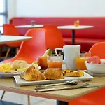 酒店 南希中心火车站及议会宜必思酒店 南锡