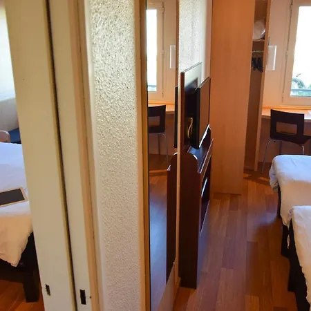 Ibis Centre Gare Et Congres 3*