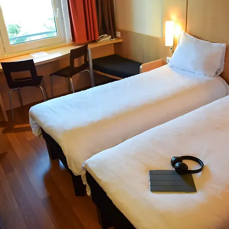 Ibis Centre Gare Et Congres 3*