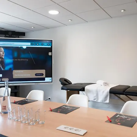 Ibis Centre Gare Et Congres Otel 3*