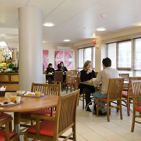 Ibis Centre Gare Et Congres Otel 3*