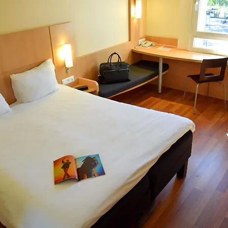 Ibis Centre Gare Et Congres Hotel 3*