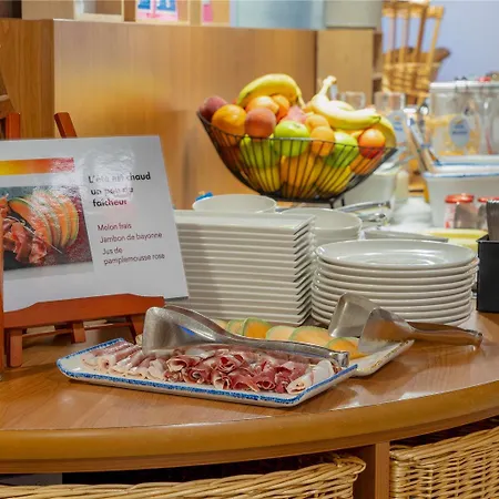 Ibis Centre Gare Et Congres Hotel 3*