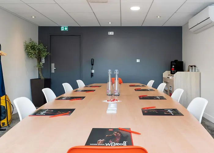 Ibis Centre Gare Et Congres Hotel 3*